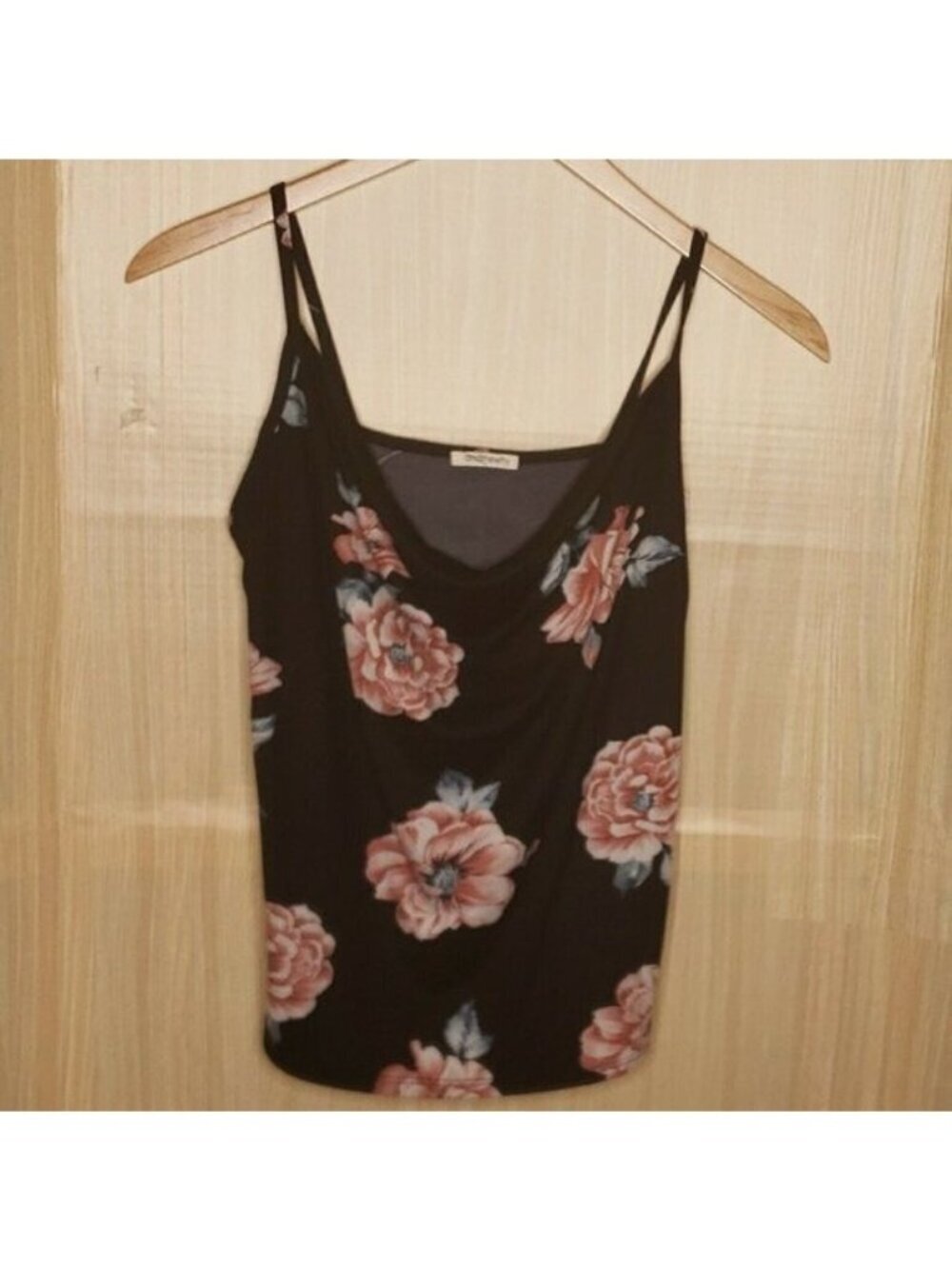 Andthewhy Womens Black Floral Scoop Neck Cami Small